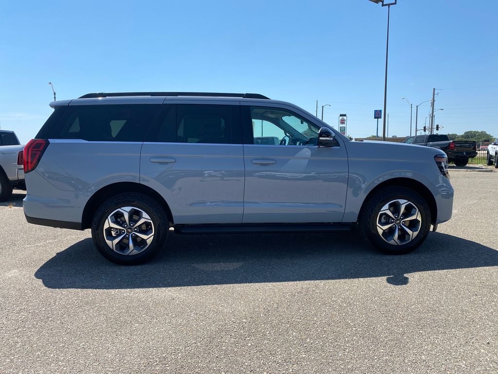 2027 Ford Expedition Active