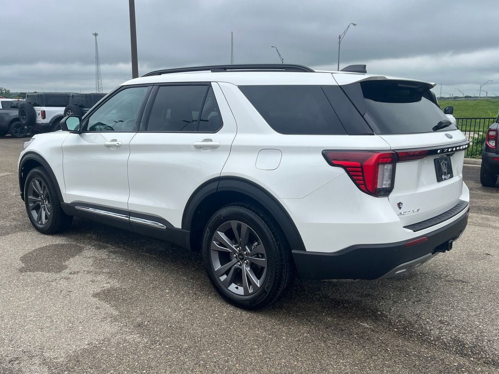 2025 Ford Explorer Active