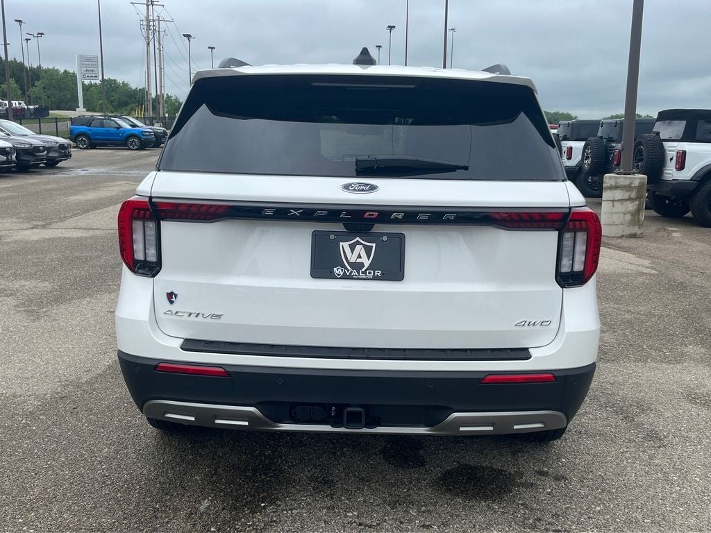 2025 Ford Explorer Active