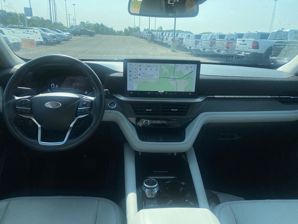 2025 Ford Explorer Platinum