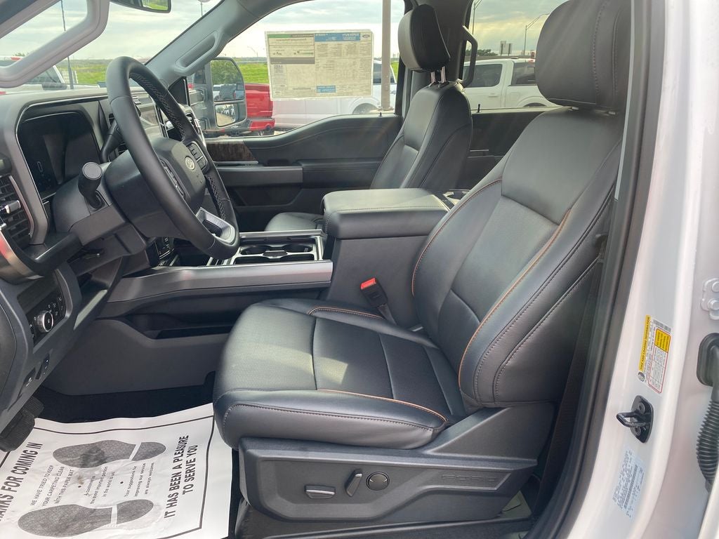 2026 Ford F-350SD Lariat