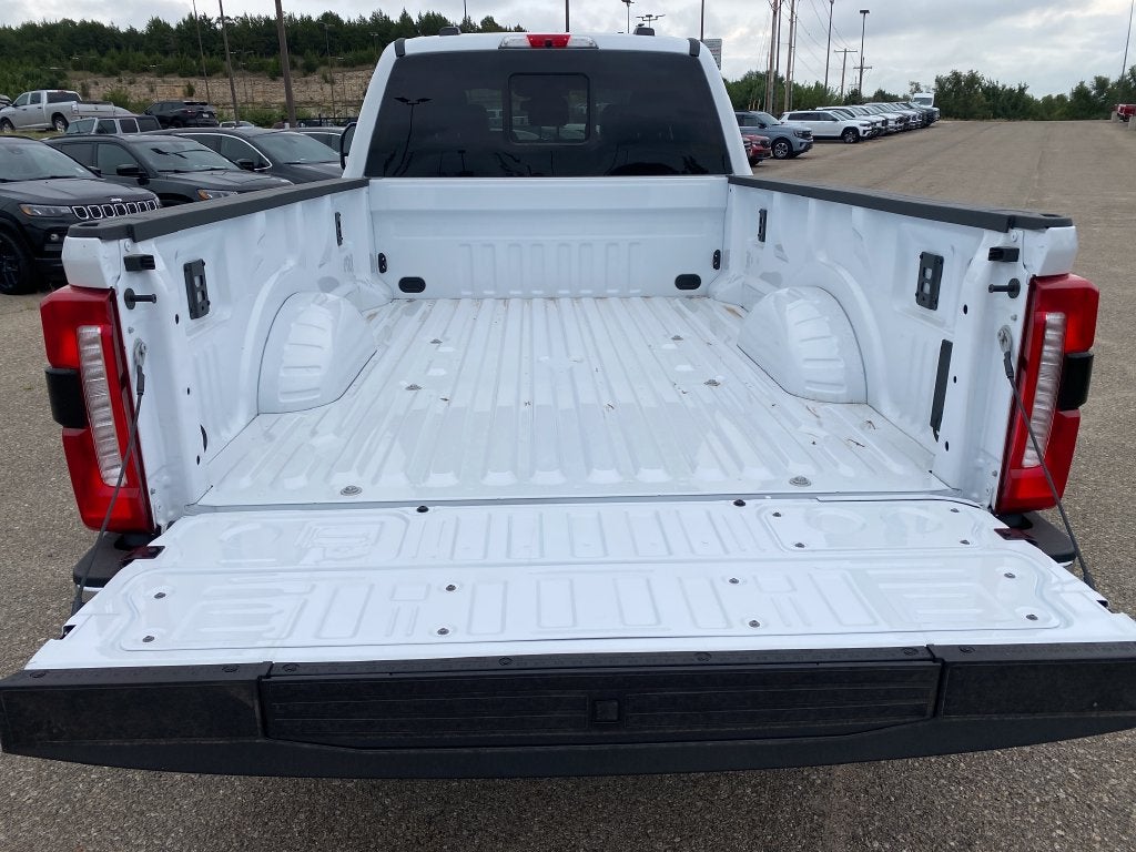 2026 Ford F-350SD Lariat DRW