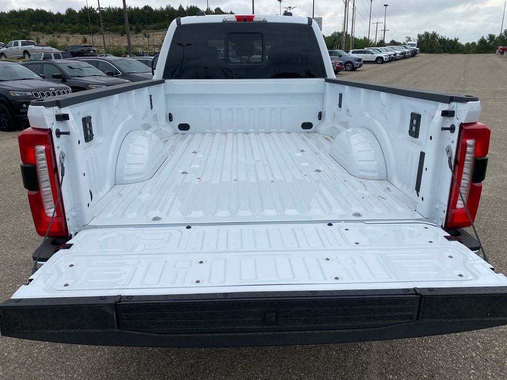 2026 Ford F-350SD Lariat DRW