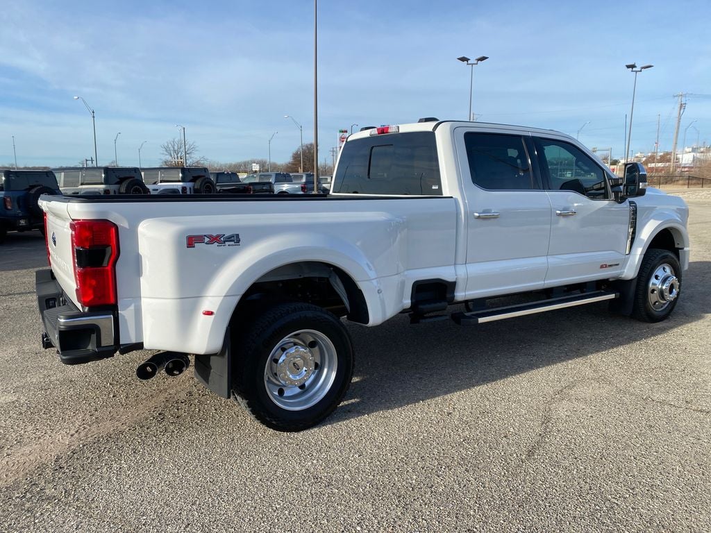 2026 Ford F-450SD Lariat DRW