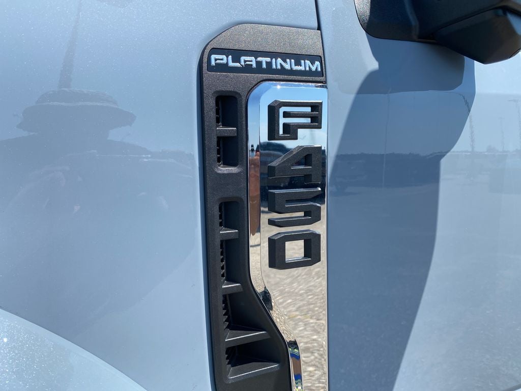 2026 Ford F-450SD Platinum DRW