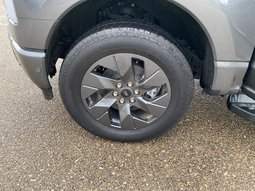 2023 Ford F-150 Lightning LARIAT