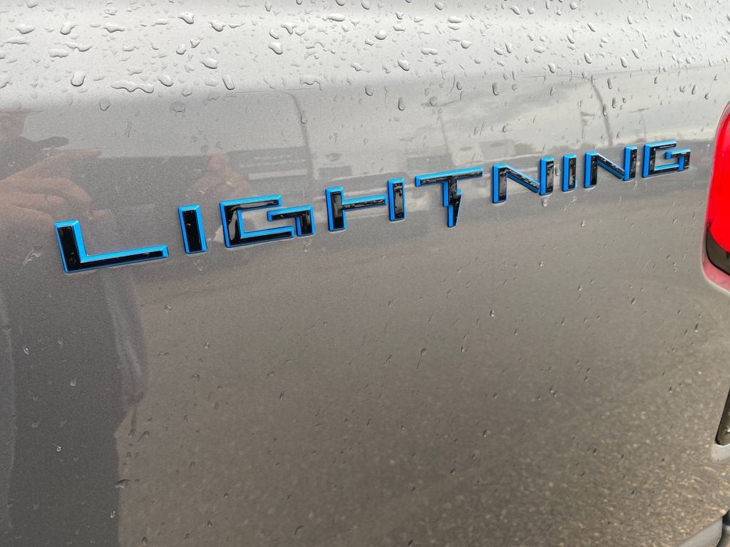 2023 Ford F-150 Lightning LARIAT