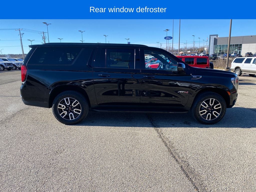 2023 GMC Yukon XL AT4