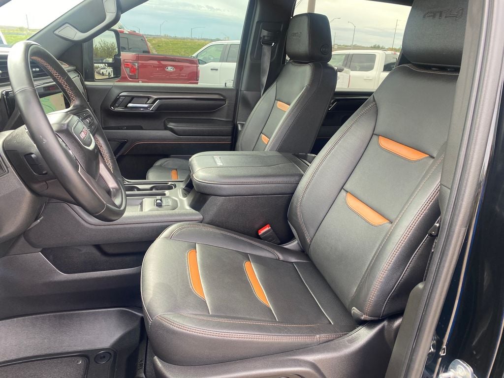 2024 GMC Sierra 2500HD 4WD Crew Cab Standard Bed AT4