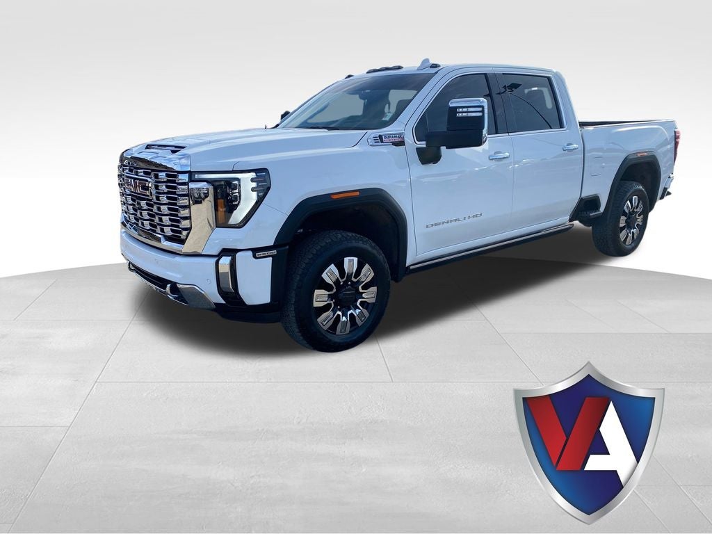 2024 GMC Sierra 2500HD 4WD Crew Cab Standard Bed Denali