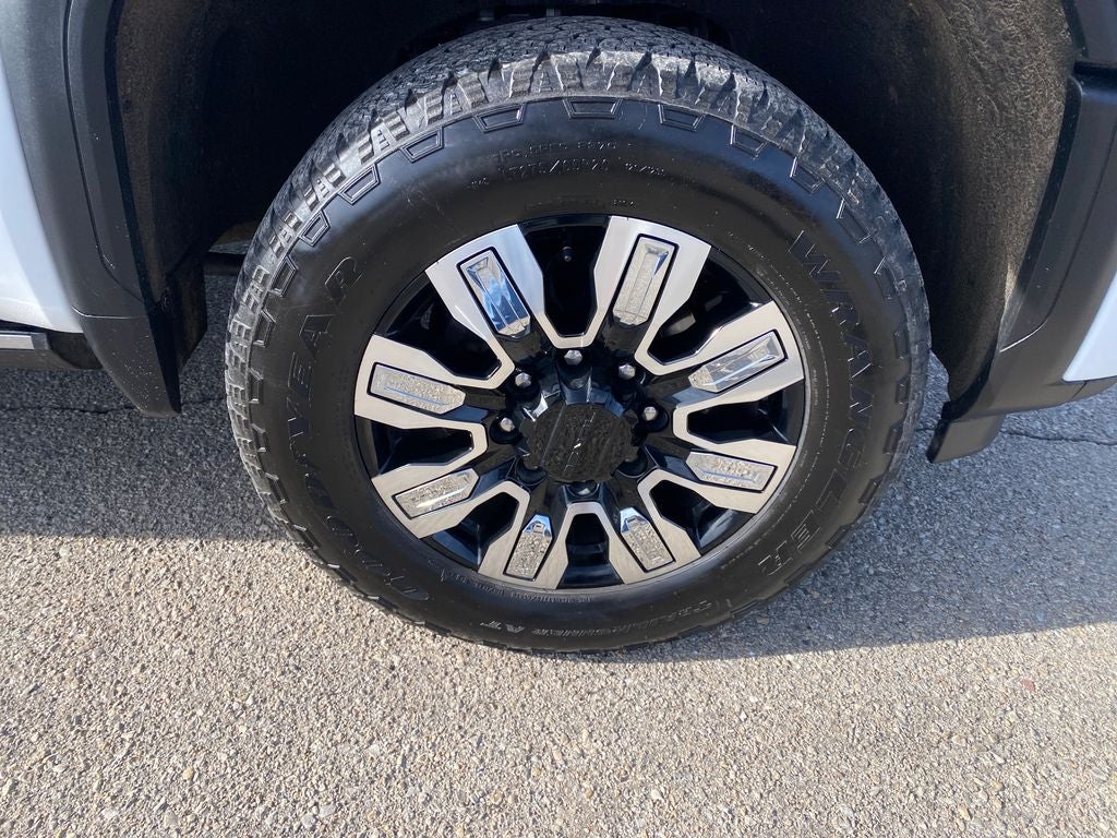 2024 GMC Sierra 2500HD 4WD Crew Cab Standard Bed Denali