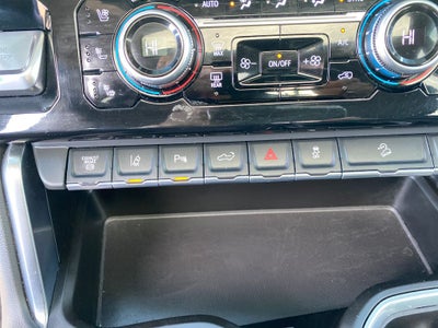 2024 GMC Sierra 2500HD 4WD Crew Cab Standard Bed Denali