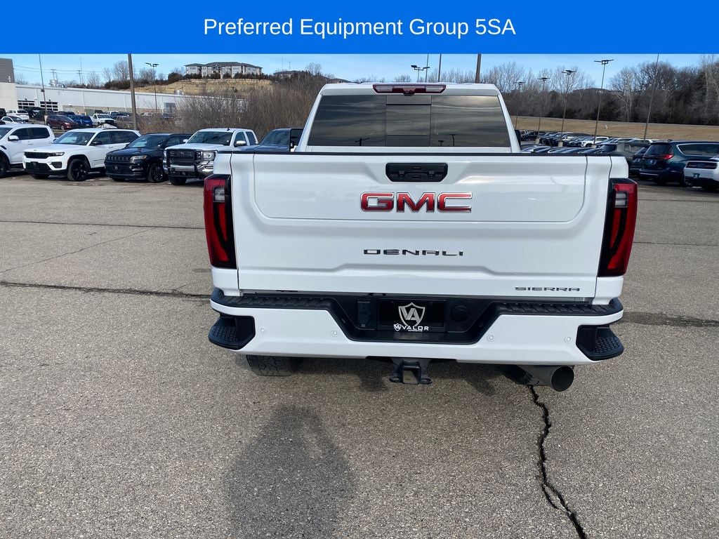 2024 GMC Sierra 2500HD 4WD Crew Cab Standard Bed Denali