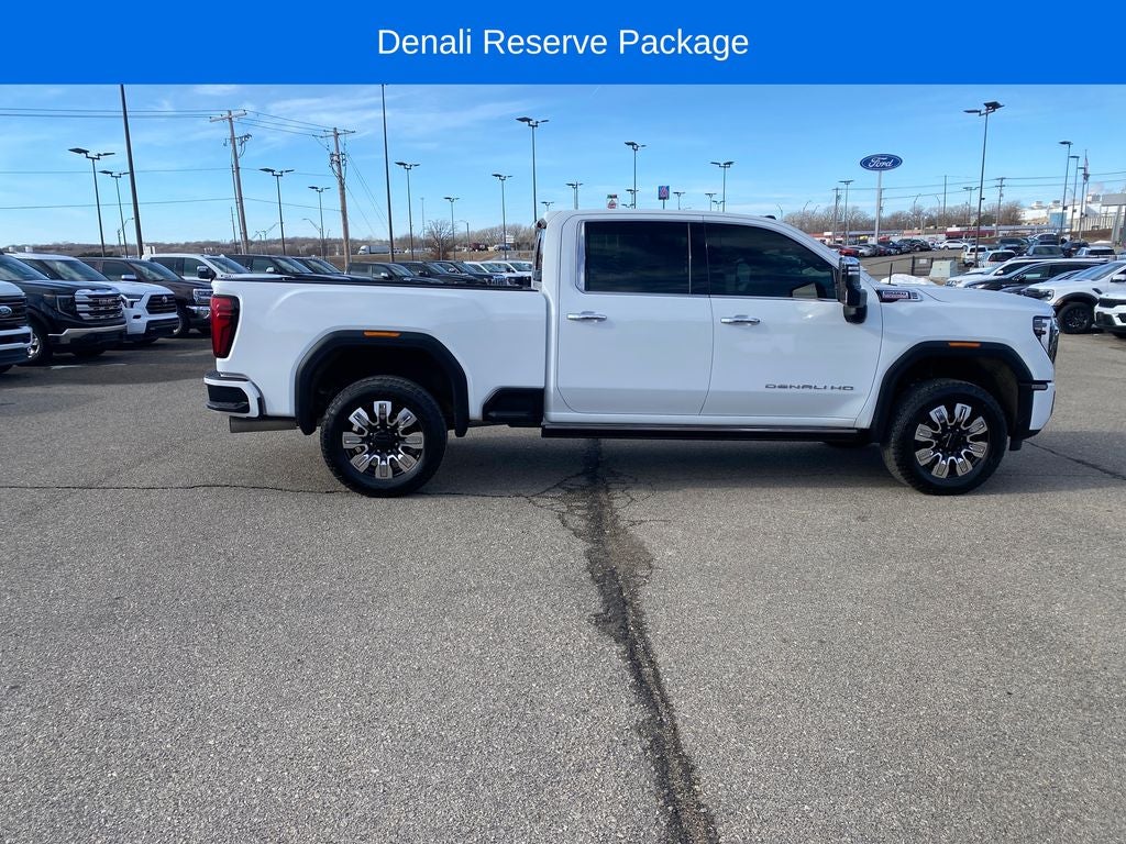 2024 GMC Sierra 2500HD 4WD Crew Cab Standard Bed Denali