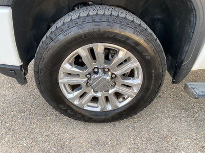 2023 GMC Sierra 2500HD 4WD Crew Cab Standard Bed Denali