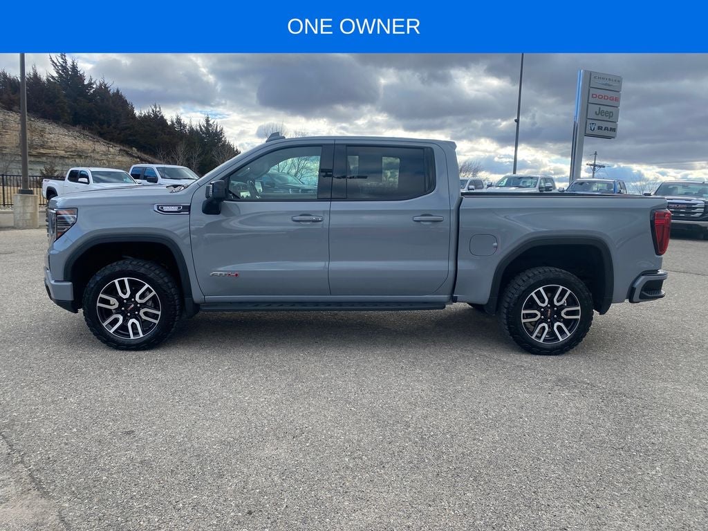 2025 GMC Sierra 1500 AT4