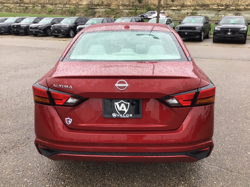 2025 Nissan Altima SV FWD