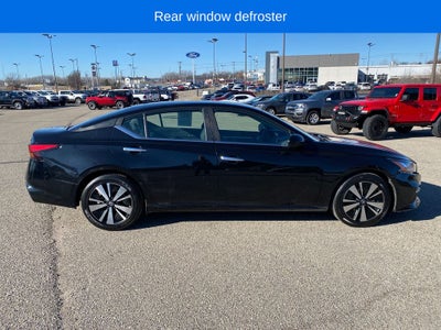 2022 Nissan Altima SV FWD