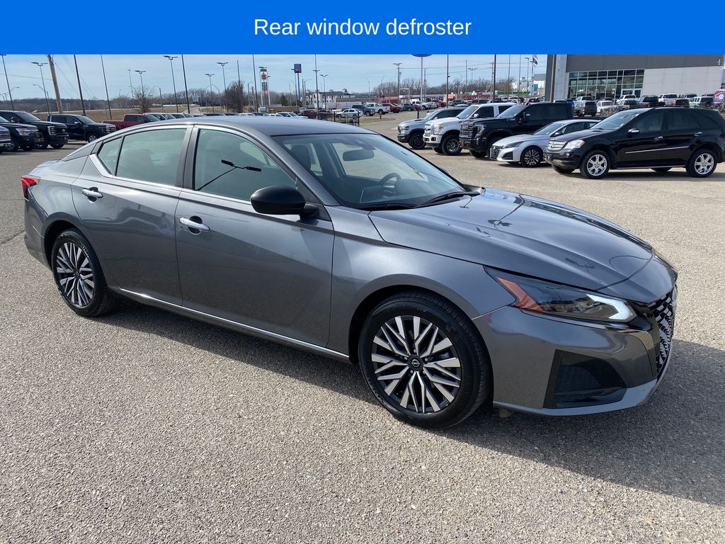 2025 Nissan Altima SV FWD