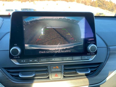 2024 Nissan Altima SV FWD