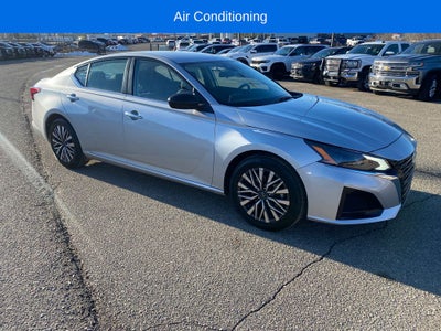 2024 Nissan Altima SV FWD