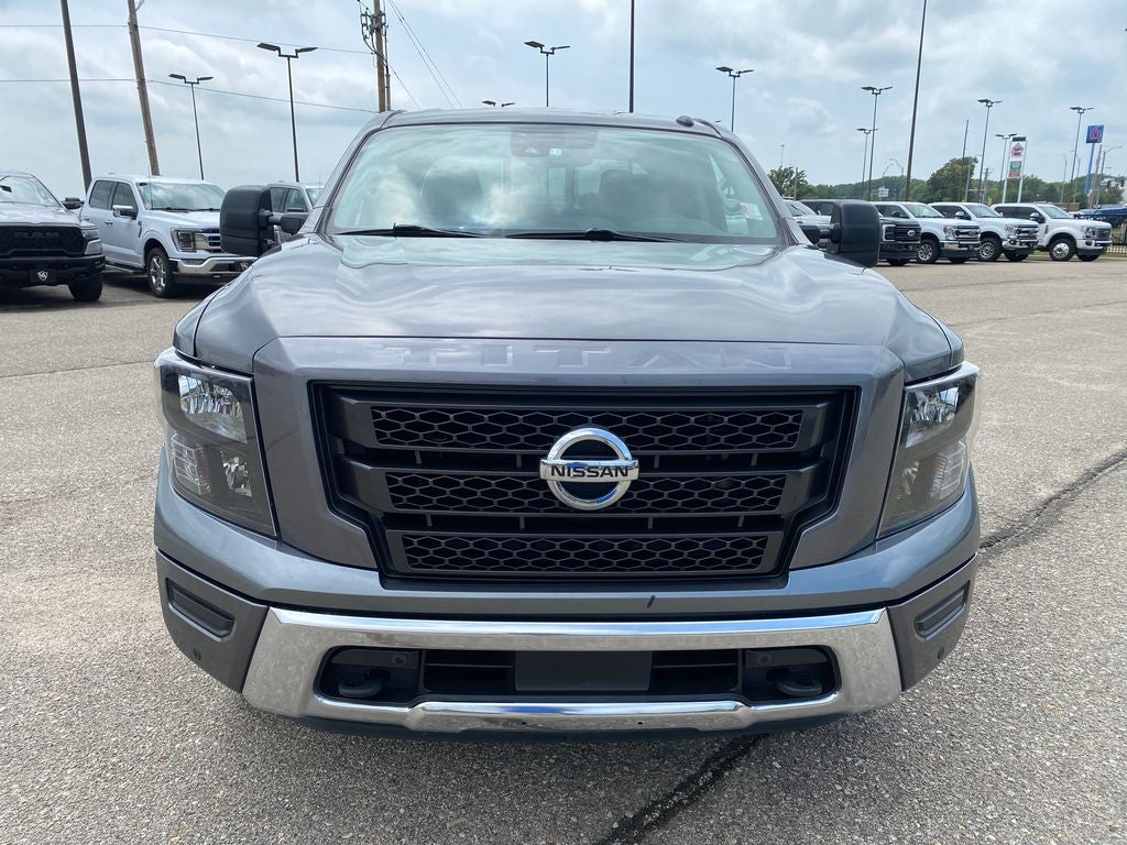 2021 Nissan TITAN Crew Cab SV 4x4