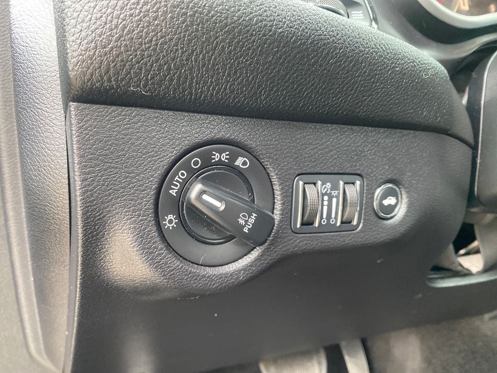 2015 Dodge Challenger R/T Plus