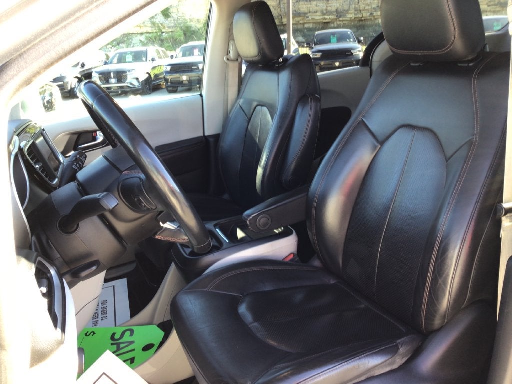 2020 Chrysler Pacifica Touring L