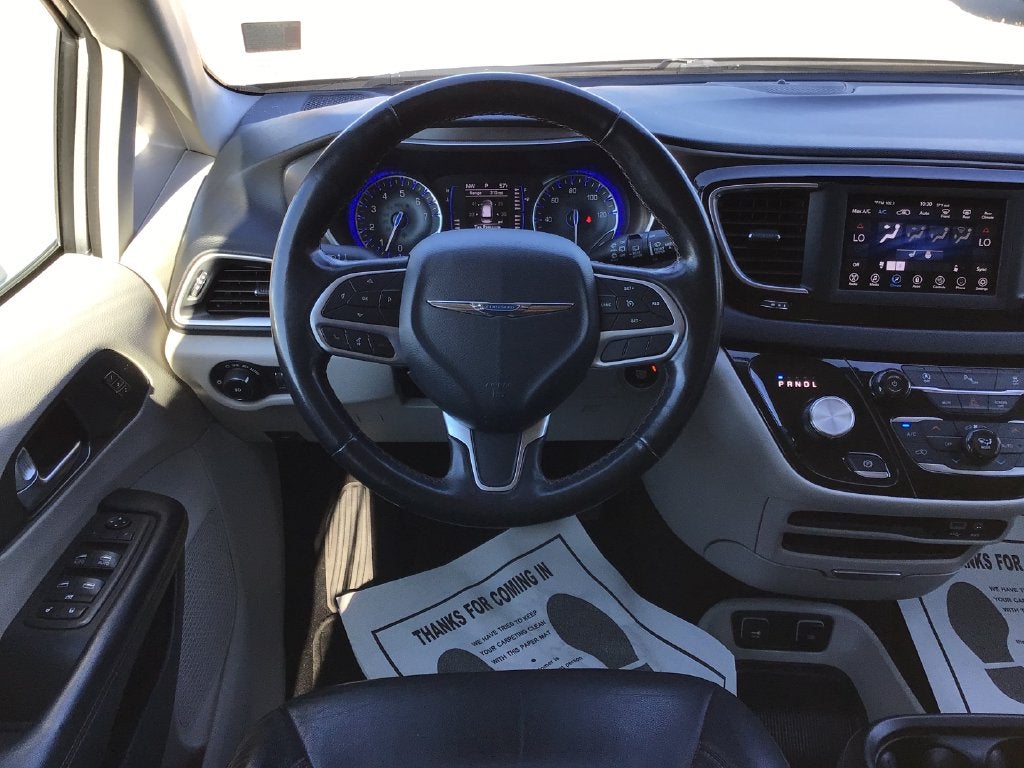 2020 Chrysler Pacifica Touring L