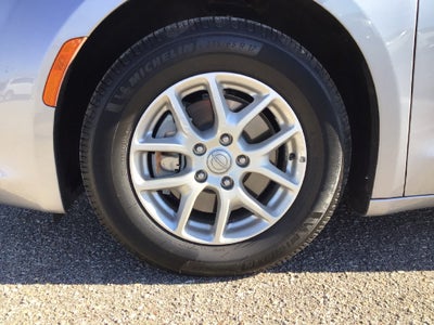 2020 Chrysler Pacifica Touring L