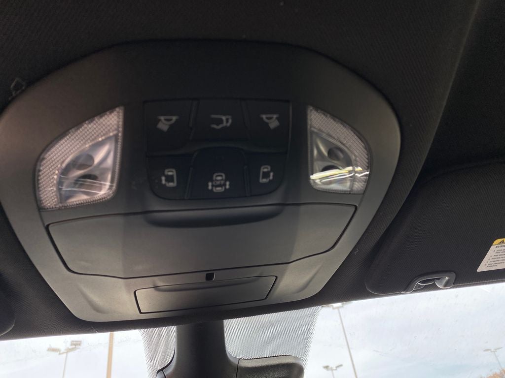 2026 Chrysler Voyager VOYAGER LX