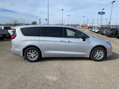 2026 Chrysler Voyager VOYAGER LX