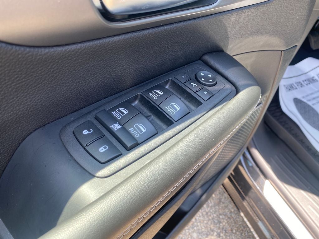 2027 Chrysler Pacifica PACIFICA LIMITED