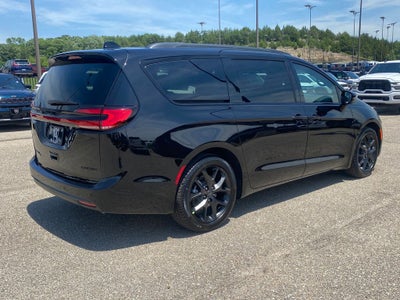 2027 Chrysler Pacifica PACIFICA LIMITED