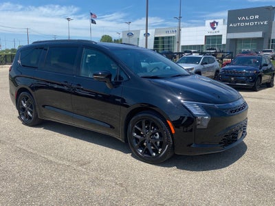 2027 Chrysler Pacifica PACIFICA LIMITED