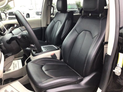 2024 Chrysler Pacífica Híbrido Select