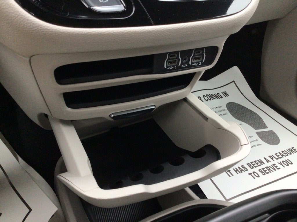 2024 Chrysler Pacífica Híbrido Select