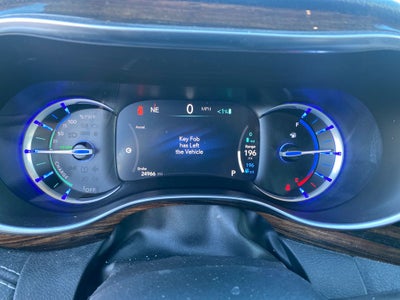 2023 Chrysler Pacifica Hybrid Limited