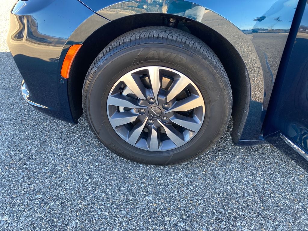 2023 Chrysler Pacifica Hybrid Limited