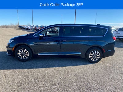 2023 Chrysler Pacifica Hybrid Limited
