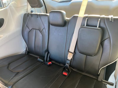 2023 Chrysler Pacifica Hybrid Limited