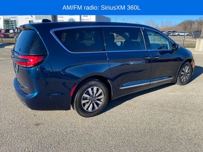 2023 Chrysler Pacifica Hybrid Limited