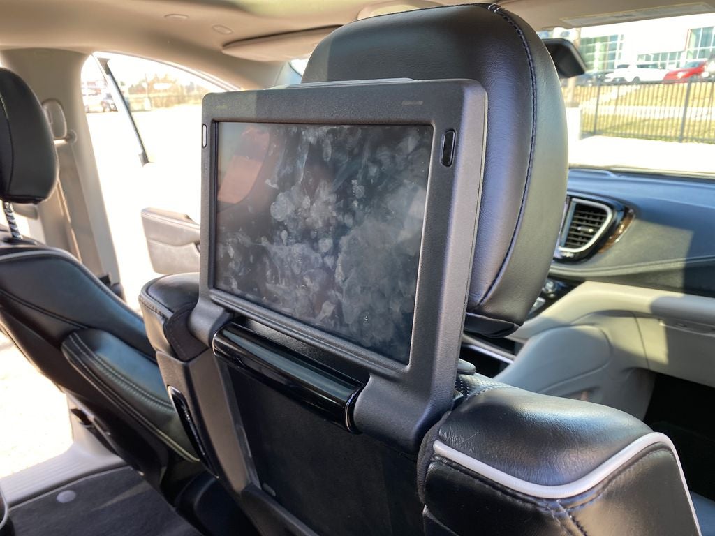 2023 Chrysler Pacifica Hybrid Limited