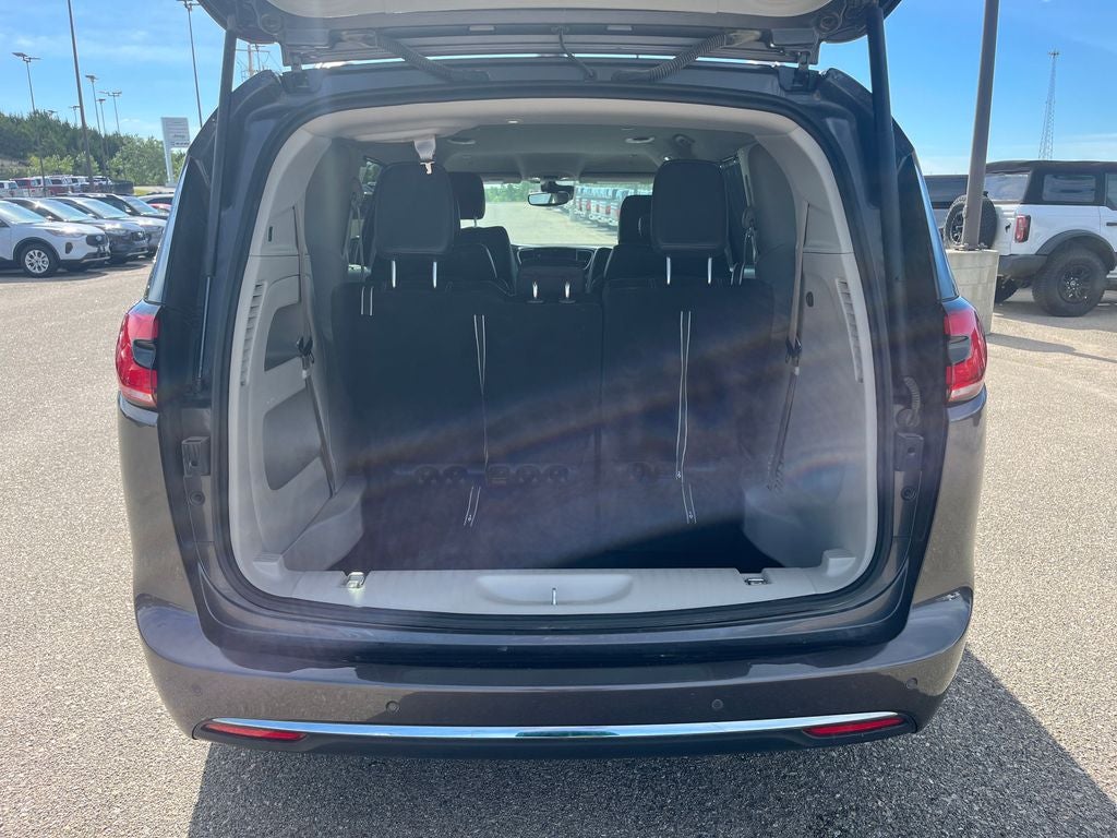 2022 Chrysler Pacifica Touring L AWD