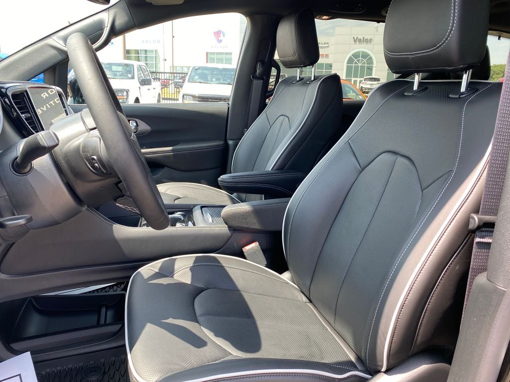 2027 Chrysler Pacifica PACIFICA LIMITED AWD