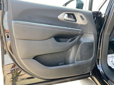 2027 Chrysler Pacifica PACIFICA LIMITED AWD