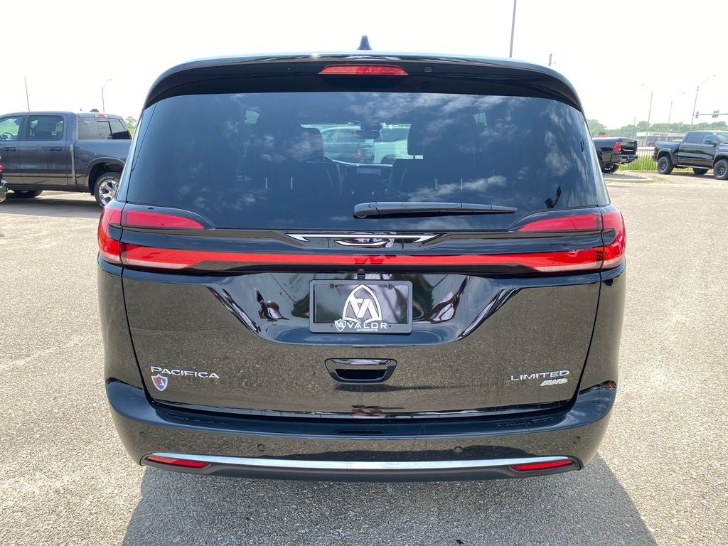 2027 Chrysler Pacifica PACIFICA LIMITED AWD