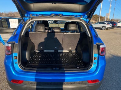 2022 Jeep Compass Latitude Lux 4x4