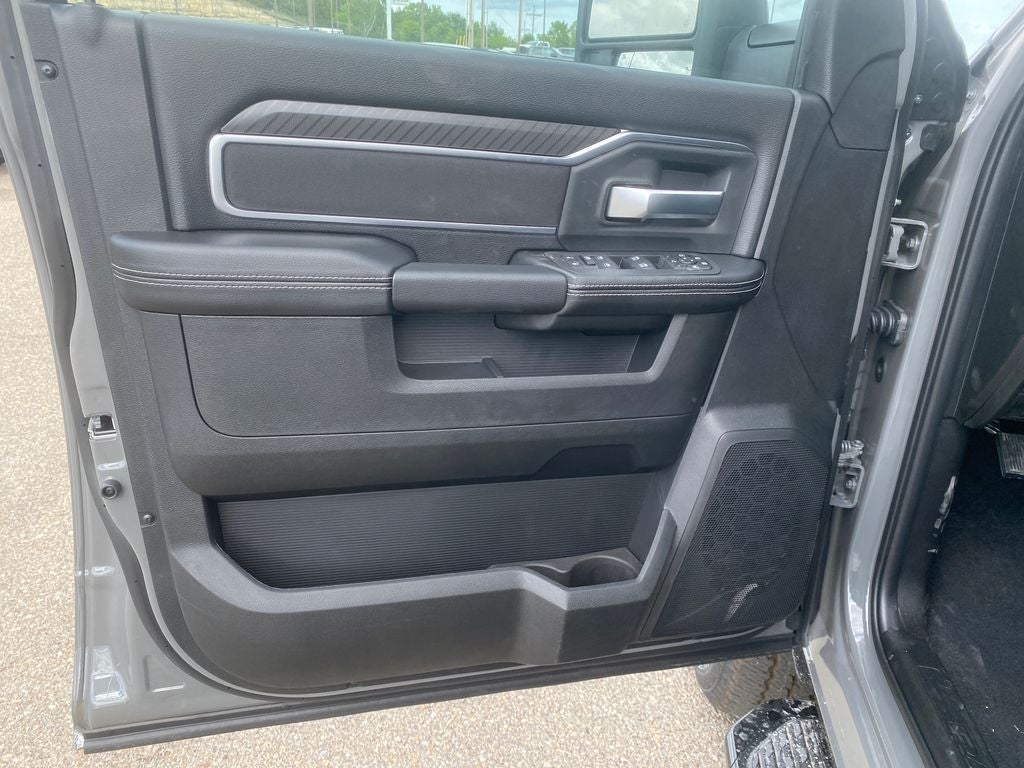 2026 RAM Ram 3500 RAM 3500 BIG HORN CREW CAB 4X4 6'4' BOX