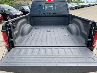 2026 RAM Ram 2500 RAM 2500 BLACK EXPRESS CREW CAB 4X4 6'4' BOX